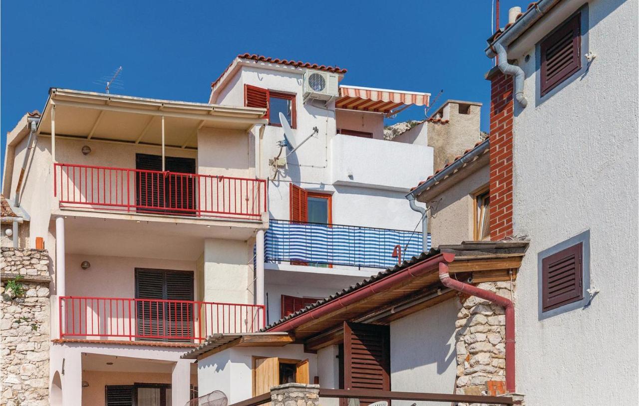 Stunning Home In Punat With Kitchen Стара Башка Экстерьер фото