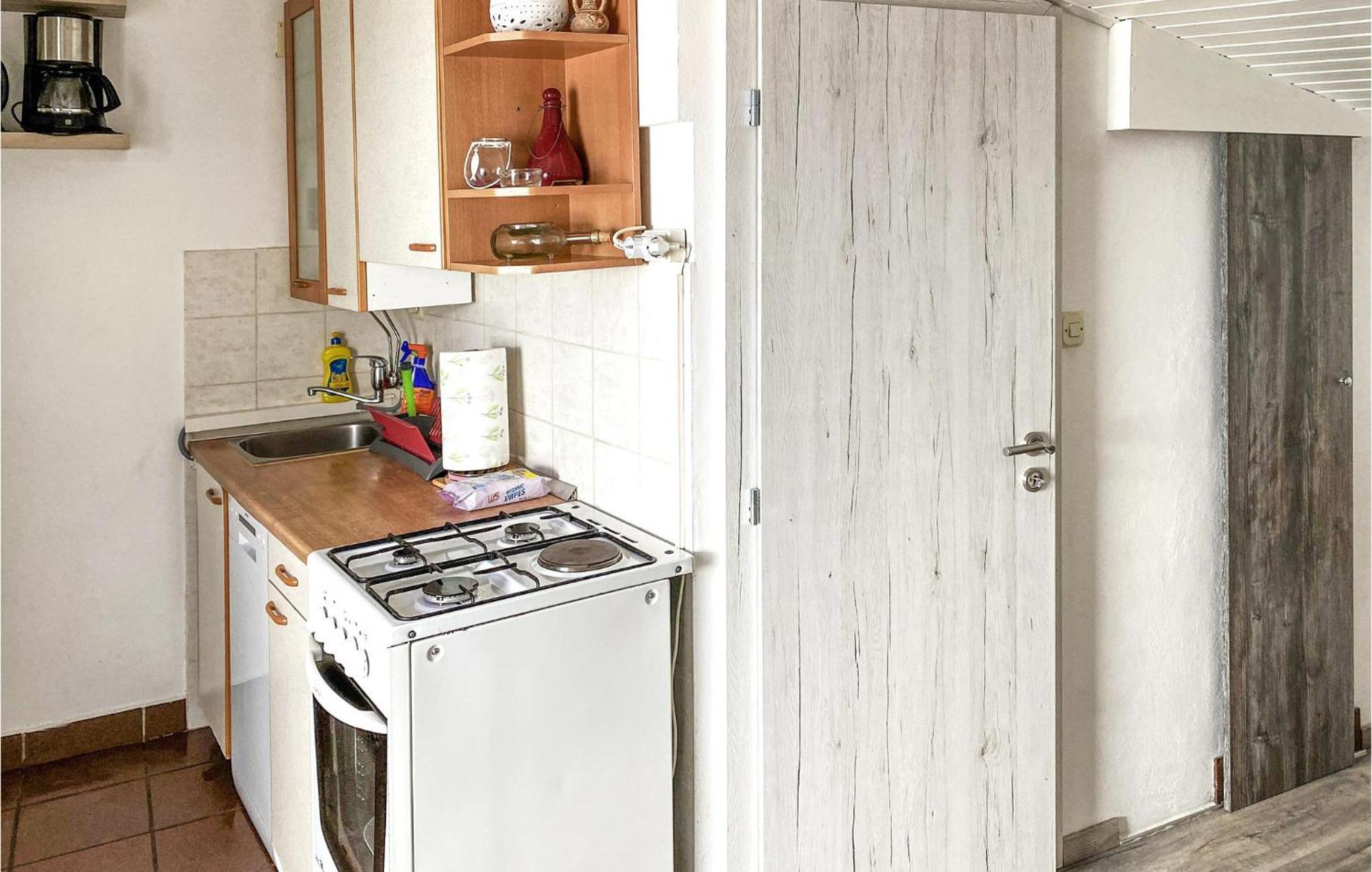 Stunning Home In Punat With Kitchen Стара Башка Экстерьер фото